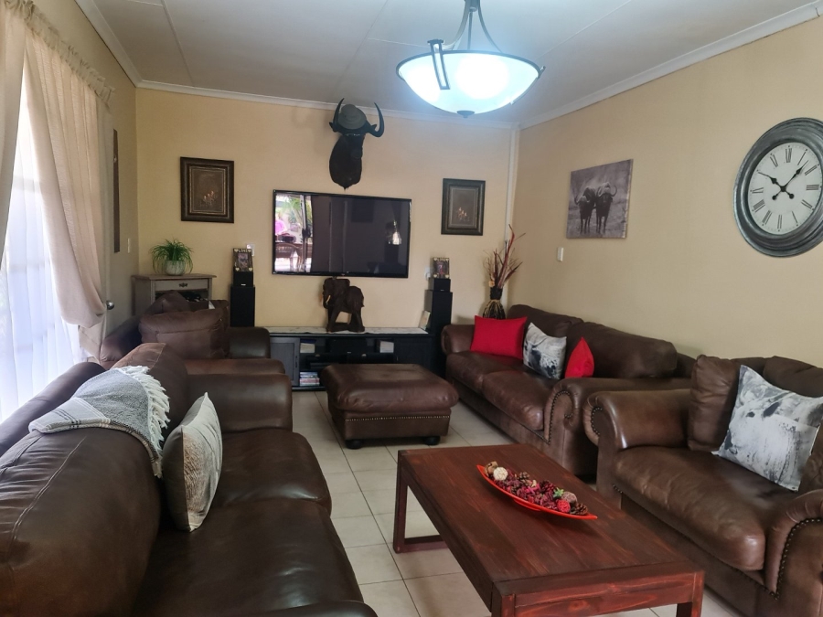 3 Bedroom Property for Sale in Rustenburg Central North West